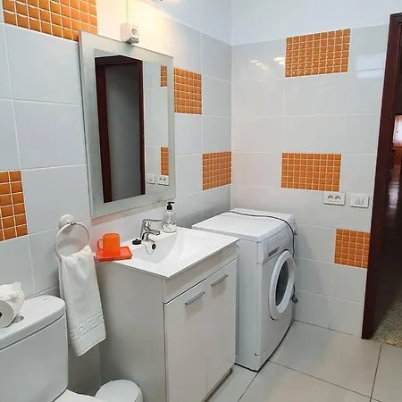 Edificio Melo Playa A 150m 아로나